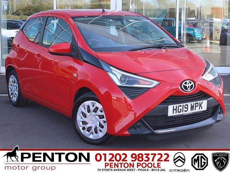 Red Used 2019 Toyota Aygo X-play Hatchback | £8,490 (Fair price) - Image 1/4