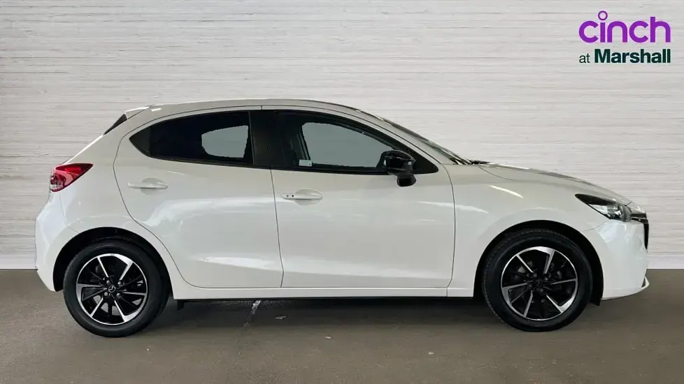 Used Mazda 2 Homura-Aka 115 HP (84 kW) 2023 White Hatchback
