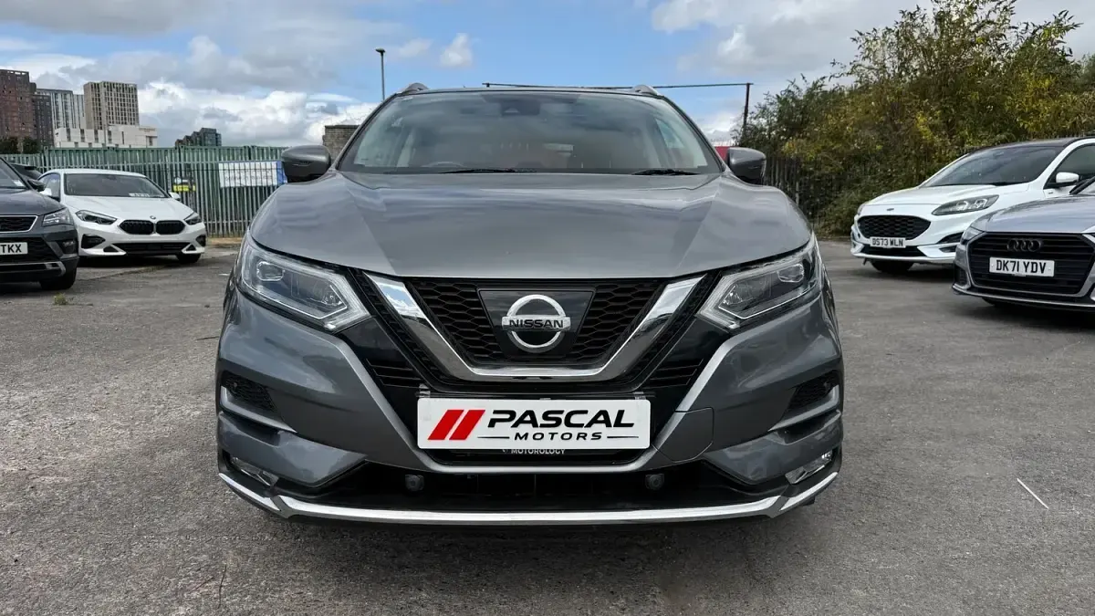 Used Nissan Qashqai Tekna 2018 Grey SUV