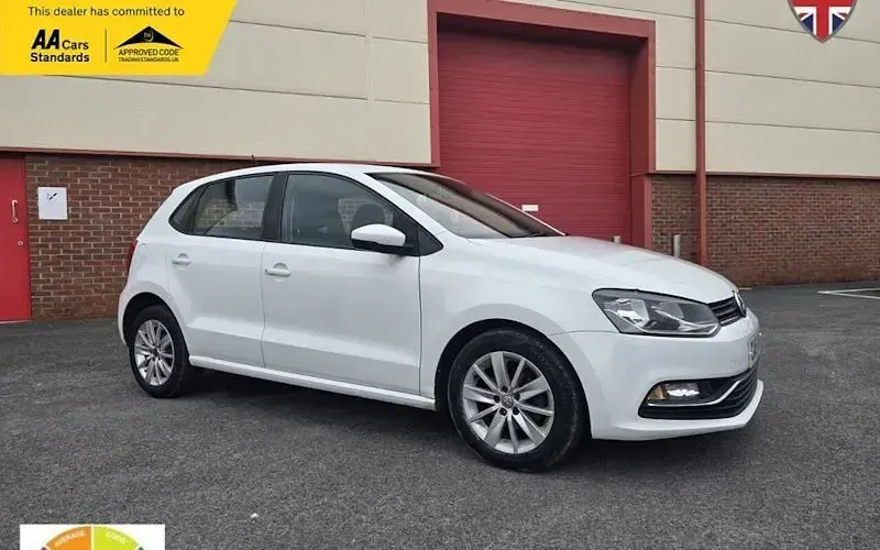 Used VW Polo SE 60 HP (44 kW) 2015 Hatchback