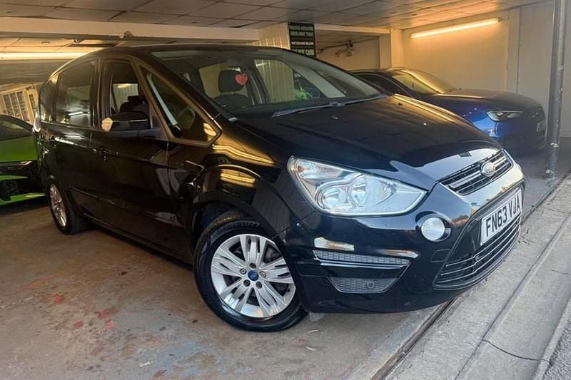 Used 2013 Ford S-MAX Zetec | £3,750 (Good price) - Image 1/1