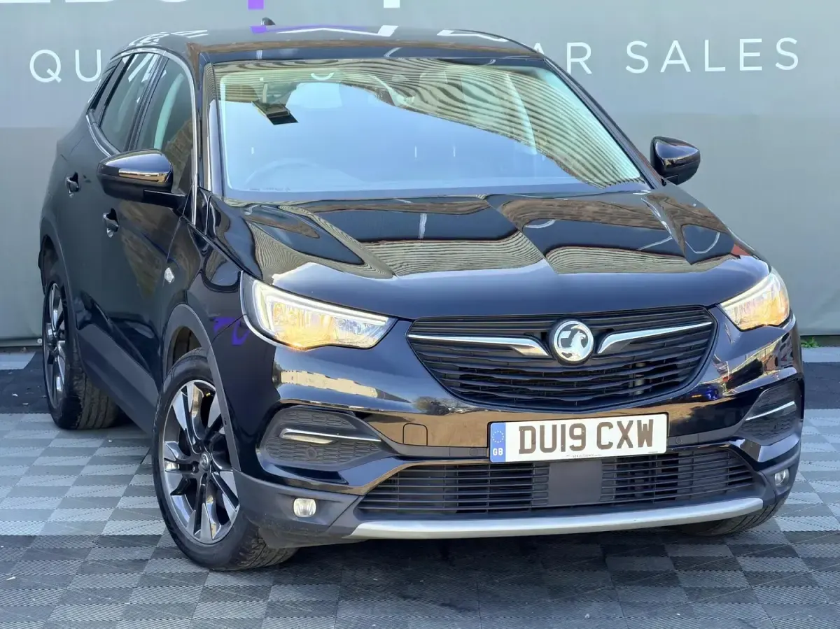 Usado Vauxhall Grandland X Sport 2019 Preto SUV