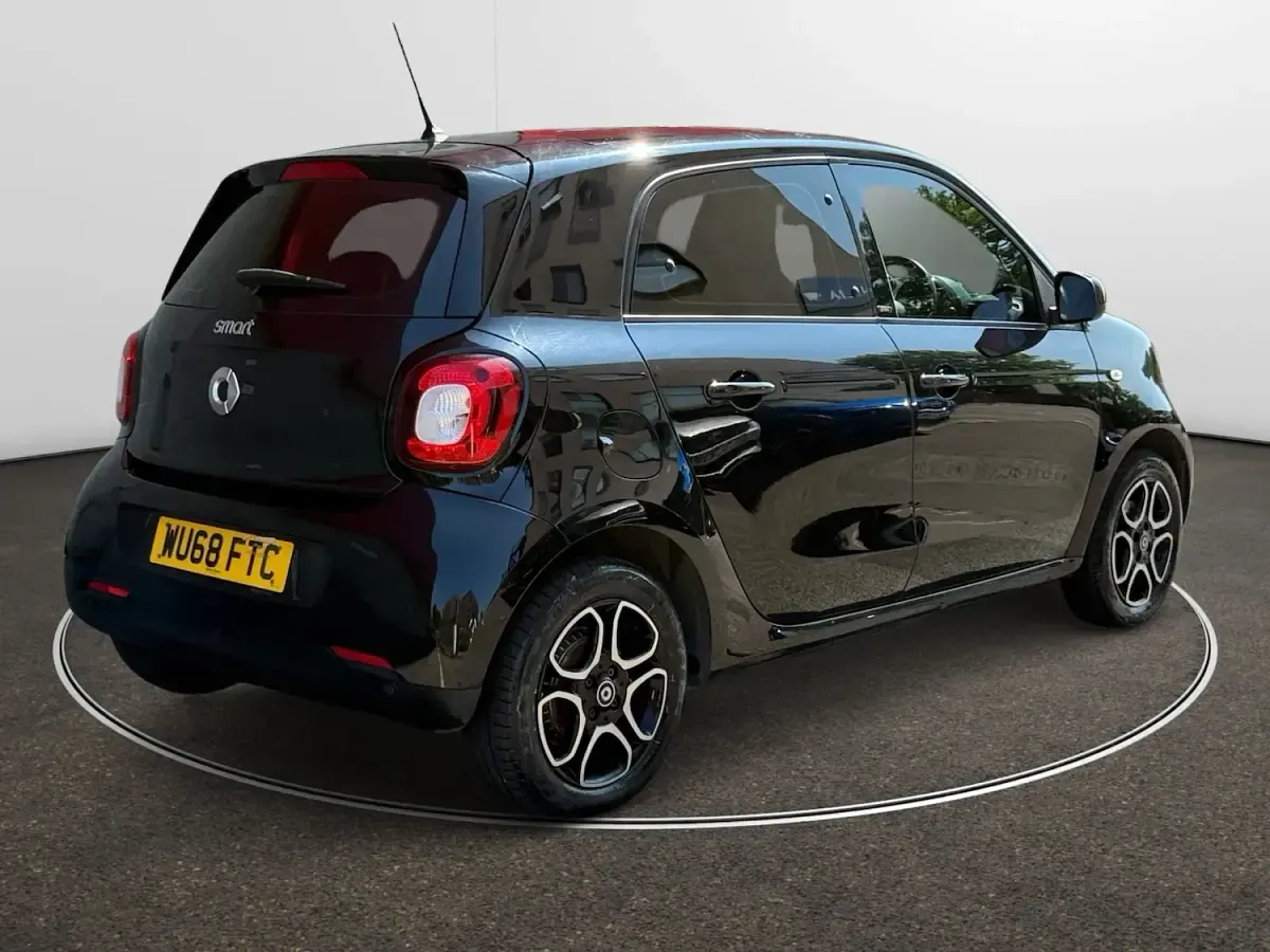 Used Smart ForFour Premium 2018 Black Hatchback