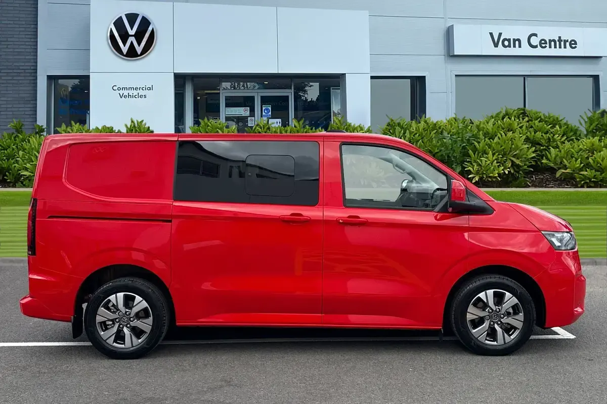 New VW T7 Pro 160 kW (218 HP) 2025 Red Van