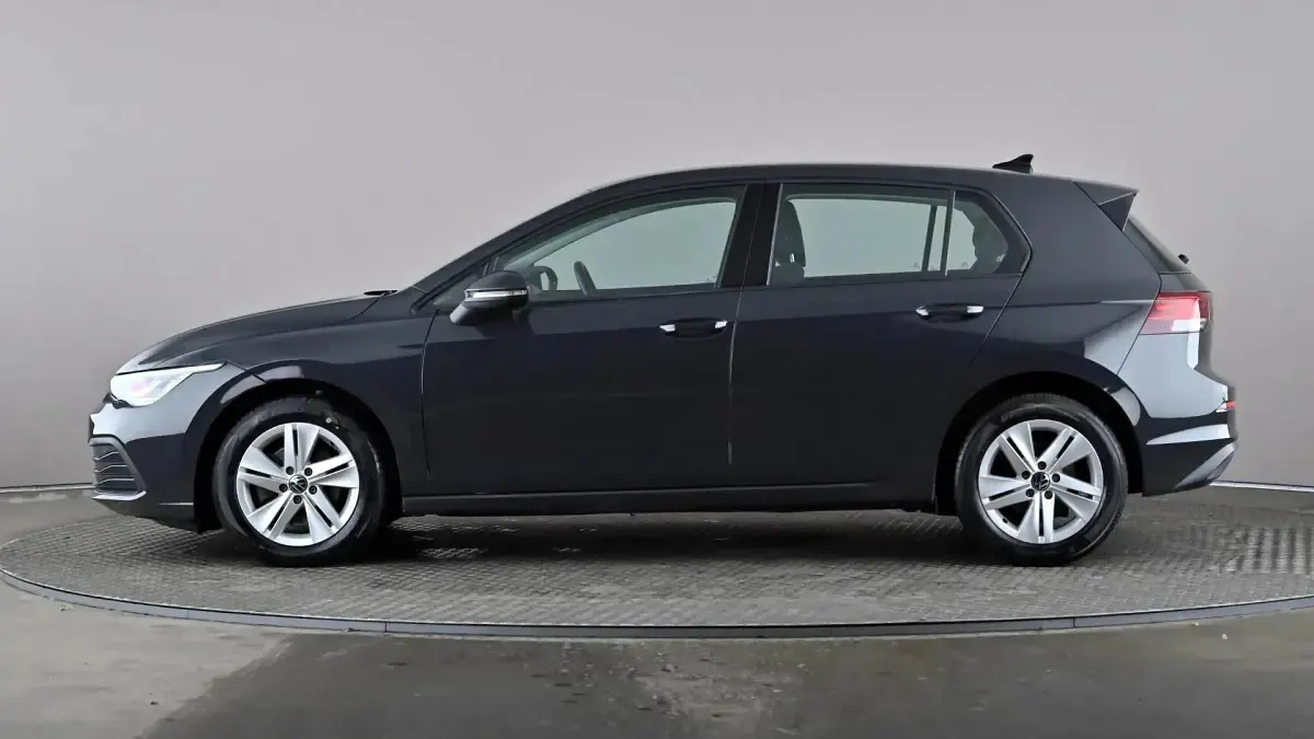 Used VW Golf VIII Life 130 HP (95 kW) 2022 Grey Hatchback