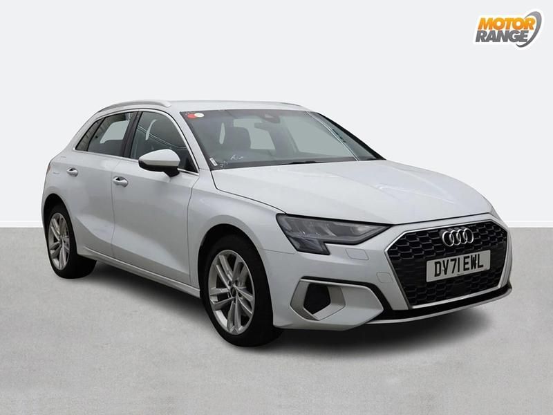 Used Audi A3 e-tron Sport 204 HP (150 kW) 2022 White Hatchback