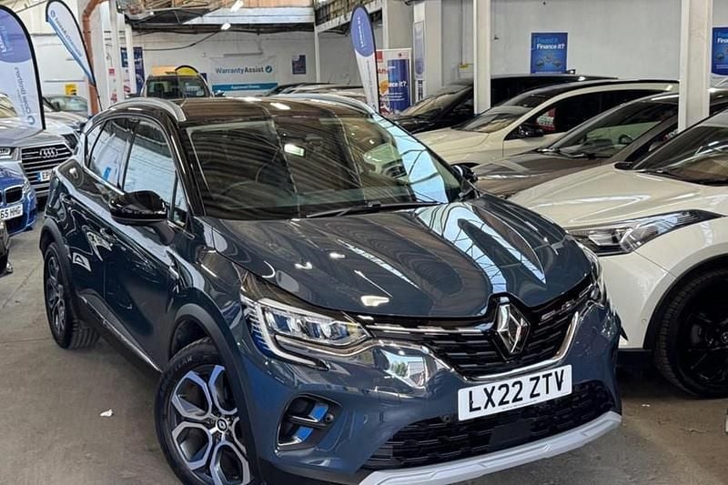 Blue/black Used 2022 Renault Captur SE SUV | £17,850 (Fair price) - Image 1/1