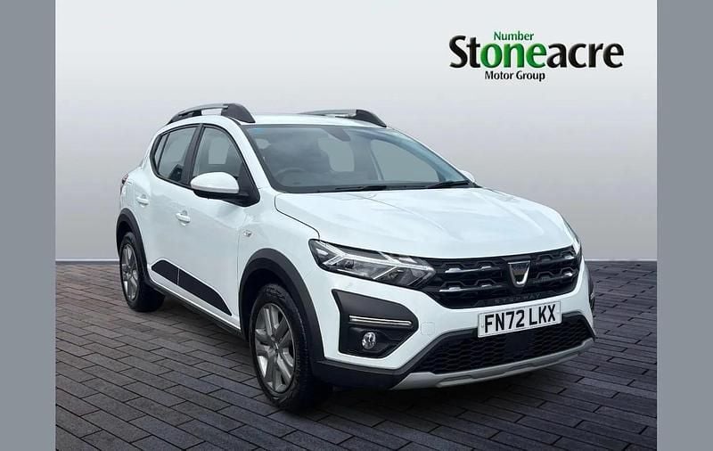 White Used 2022 Dacia Sandero Comfort Hatchback | £12,495 (Fair price) - Image 1/4