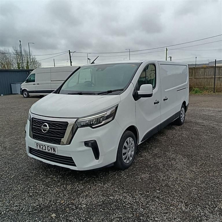 Used Nissan Primastar Acenta 110 HP (80 kW) 2023 White MPV