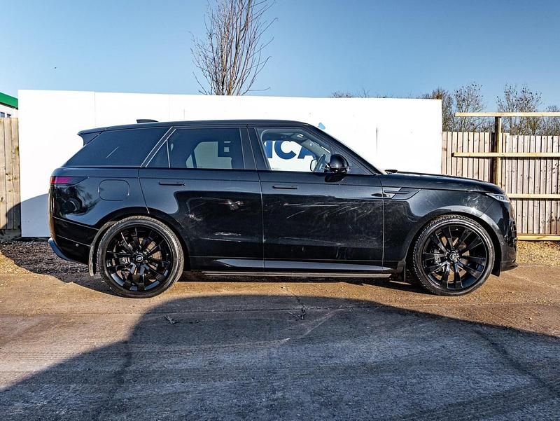 Used Land Rover Range Rover Sport First Edition 350 HP (257 kW) 2022 Black SUV