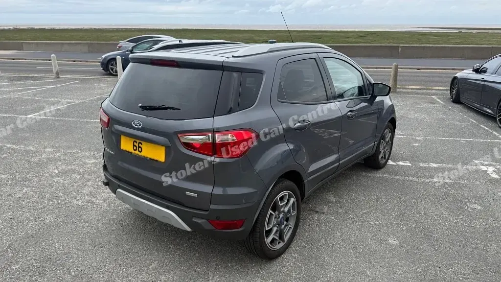 Usado Ford Ecosport Titanium 125 HP (91 kW) 2017 Cinzento SUV