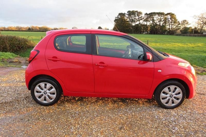 Used Citroën C1 Feel 68 HP (50 kW) 2015 Red Hatchback