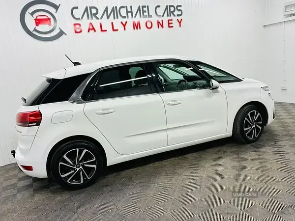 Used Citroën C4 Feel 2019 White MPV