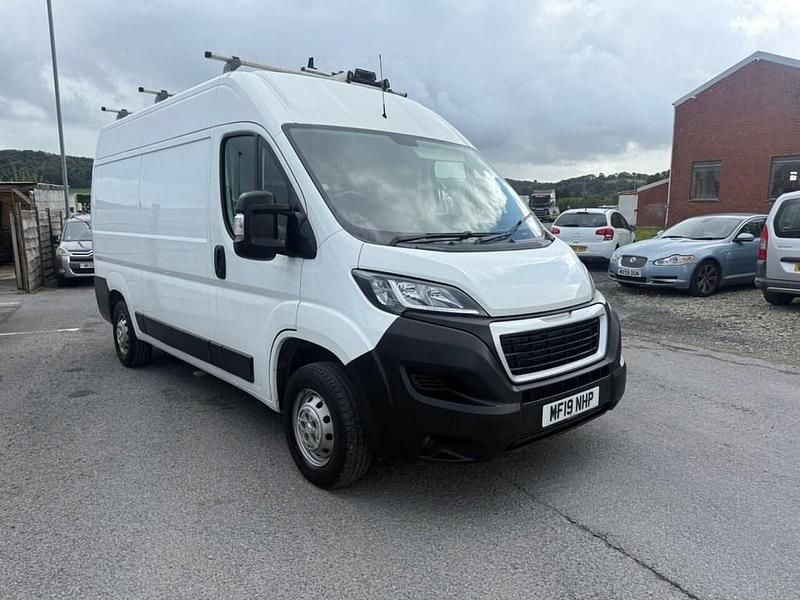 White Used 2019 Peugeot Boxer Van | £9,995 (Good price) - Image 1/4