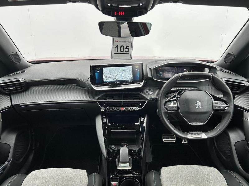 Second-hand Peugeot e-2008 Premium 98 kW (134 CP) 2021 Roșu SUV