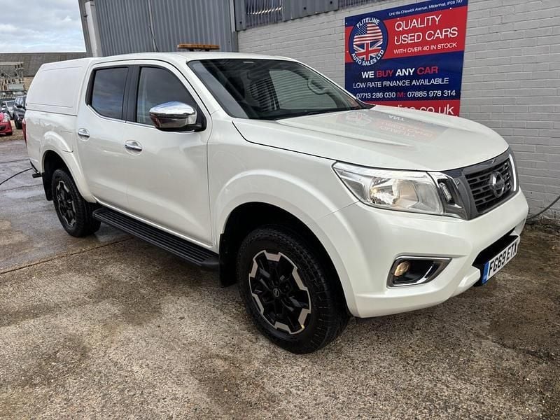 White Used 2019 Nissan Navara N-Connecta Pickup | £12,995 (Fair price) - Image 1/4