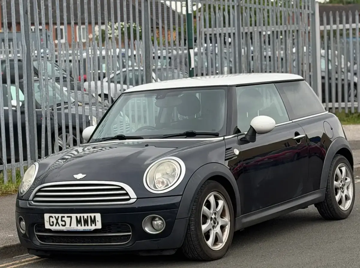 Usado Mini Cooper D Hatch 110 HP (80 kW) 2008 Preto Citadino