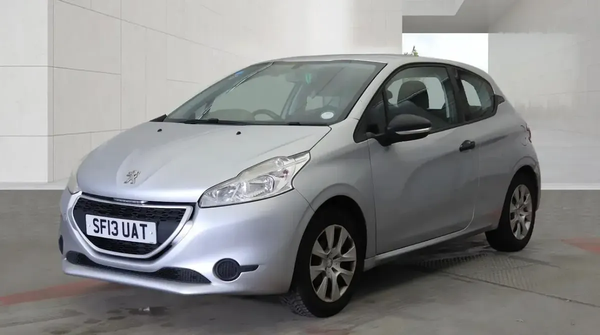 Used Peugeot 208 Access 2013 Silver Hatchback
