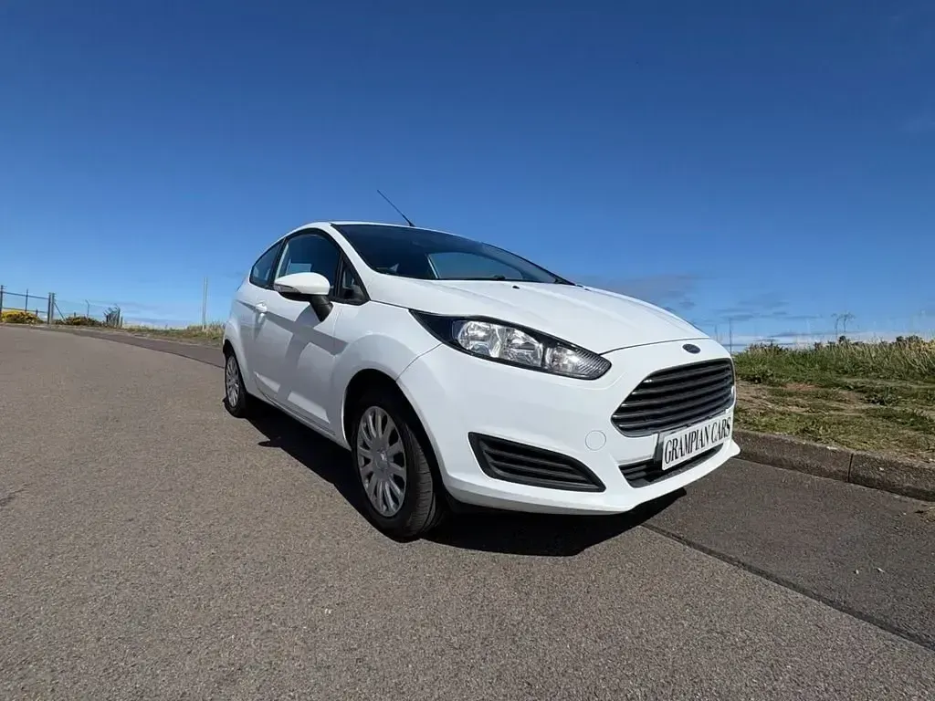 Usado Ford Fiesta Style 60 HP (44 kW) 2014 Branco Citadino