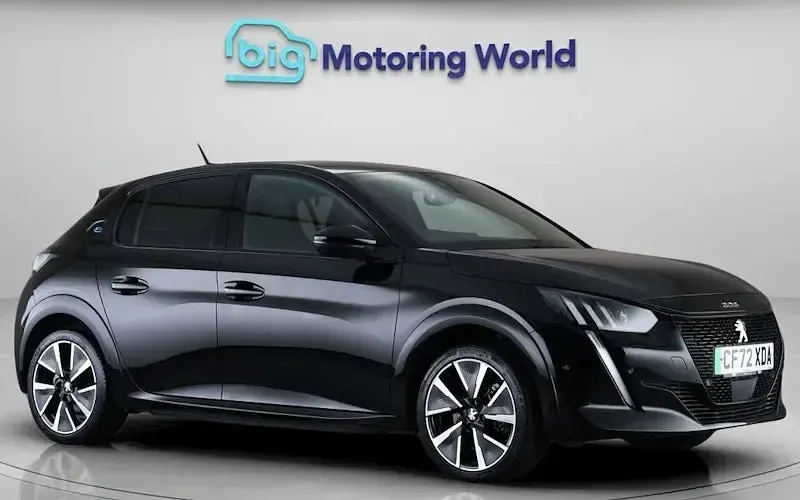 Used Peugeot e-208 GT 100 kW (136 HP) 2023 Hatchback