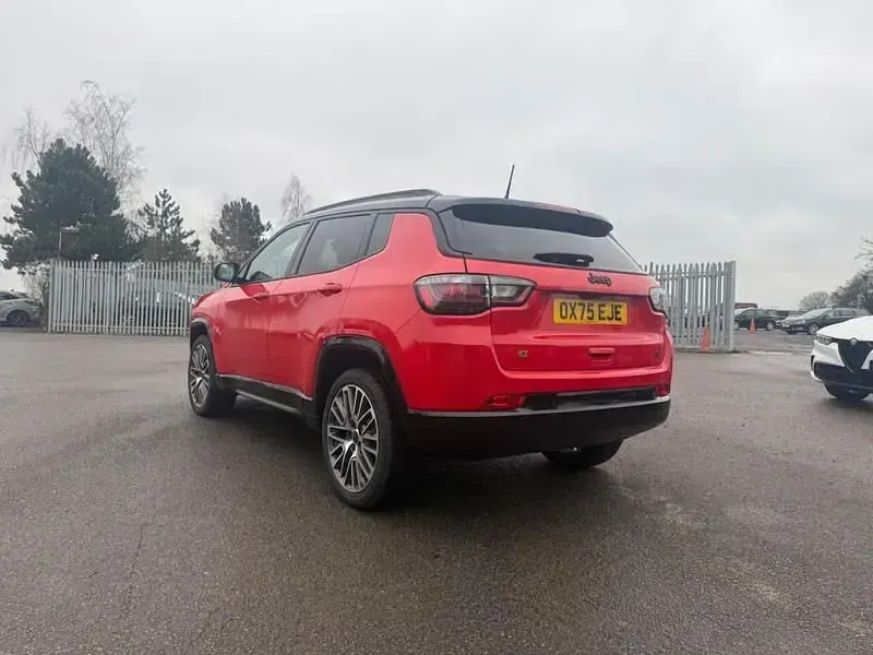 Ny Jeep Compass Altitude 130 HK (95 kW) 2025 Röd SUV