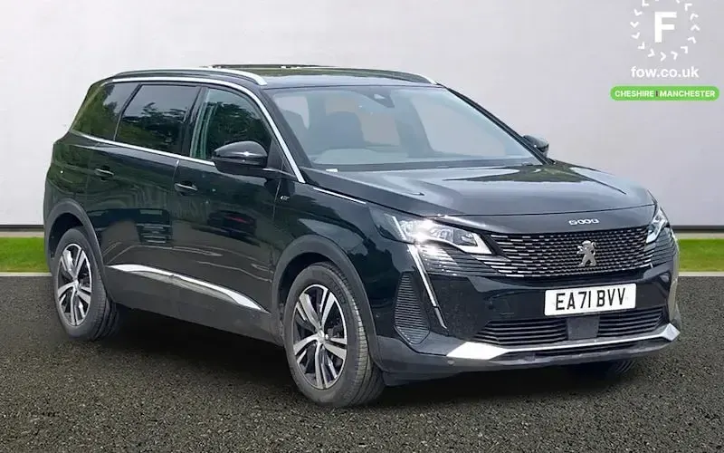 Usado Peugeot 5008 GTi 181 HP (133 kW) 2021 SUV