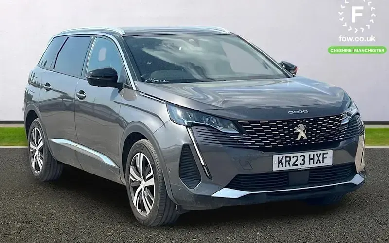 Usado Peugeot 5008 Active+ 131 HP (96 kW) 2023 SUV