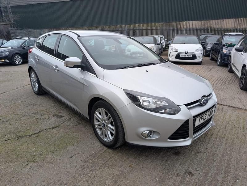 Used Ford Focus Titanium 115 HP (84 kW) 2013 Silver Hatchback