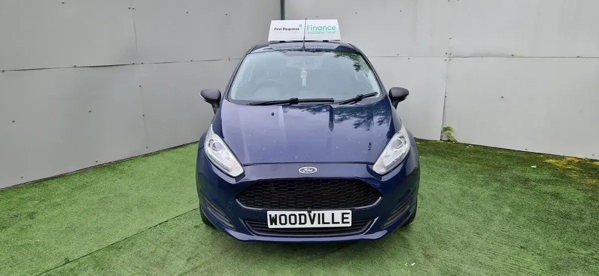 Used Ford Fiesta 75 HP (55 kW) 2016 Blue Hatchback