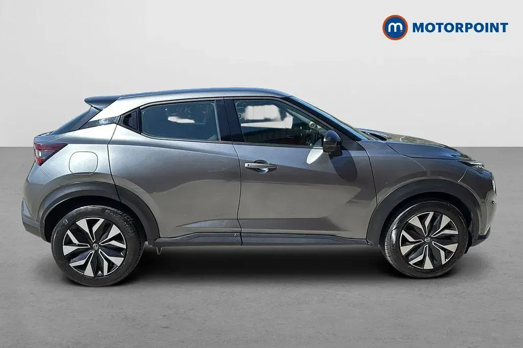 Usado Nissan Juke Acenta 2021 Cinzento SUV
