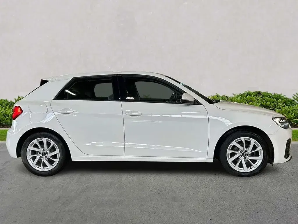 Usado Audi A1 Sport 95 HP (69 kW) 2023 Branco SUV