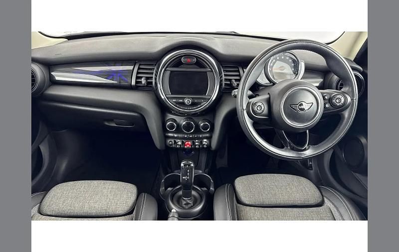 Used Mini Cooper Chili 136 HP (100 kW) 2018 Orange Hatchback