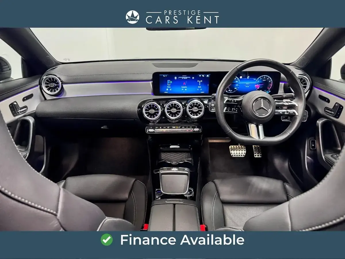 Gebraucht Mercedes CLA180 AMG Line Premium Plus 2024 Schwarz Limousine