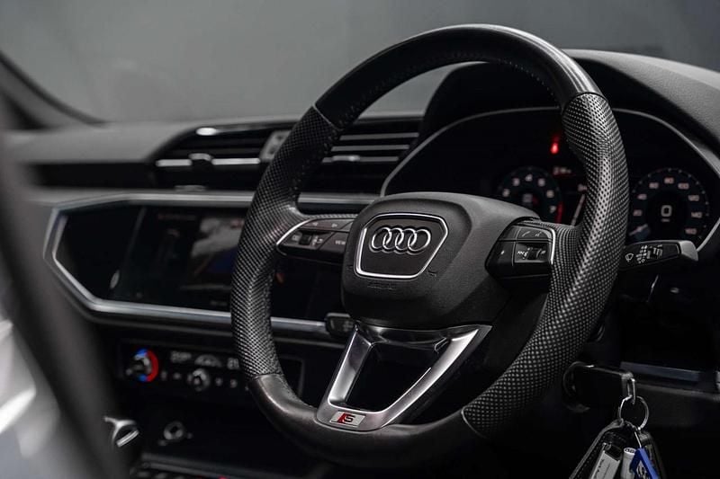 Used Audi Q3 S-Line 190 HP (139 kW) 2019 Grey SUV