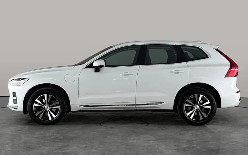 Used Volvo XC60 Inscription 349 HP (256 kW) 2022 White SUV