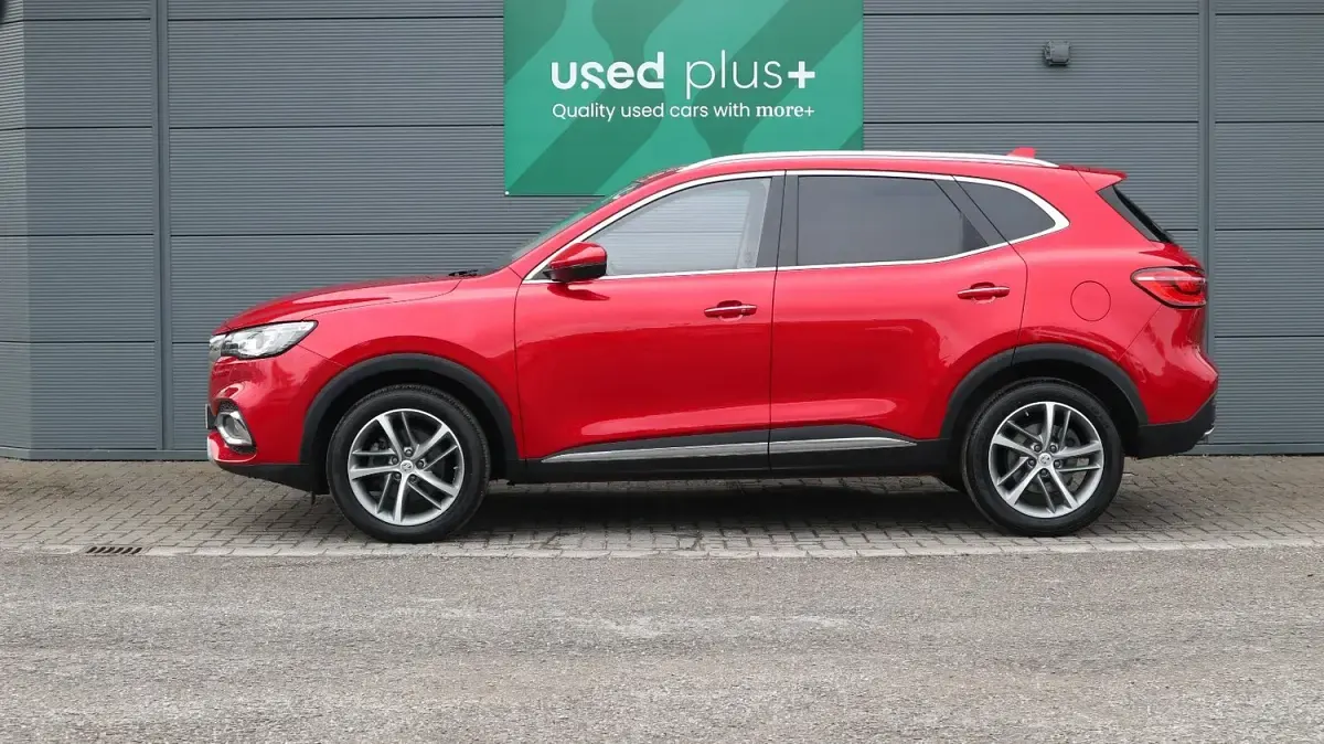 Used MG HS Exclusive 162 HP (119 kW) 2023 Red SUV