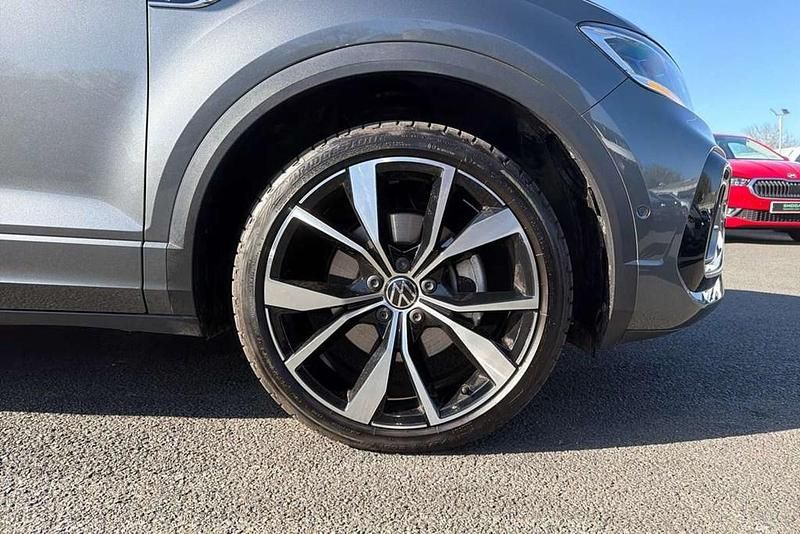 Used VW T-Roc R-line 150 HP (110 kW) 2024 Grey SUV