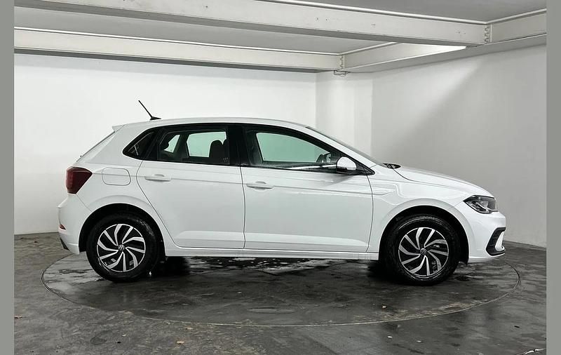 Used VW Polo Life 94 HP (69 kW) 2025 White Hatchback