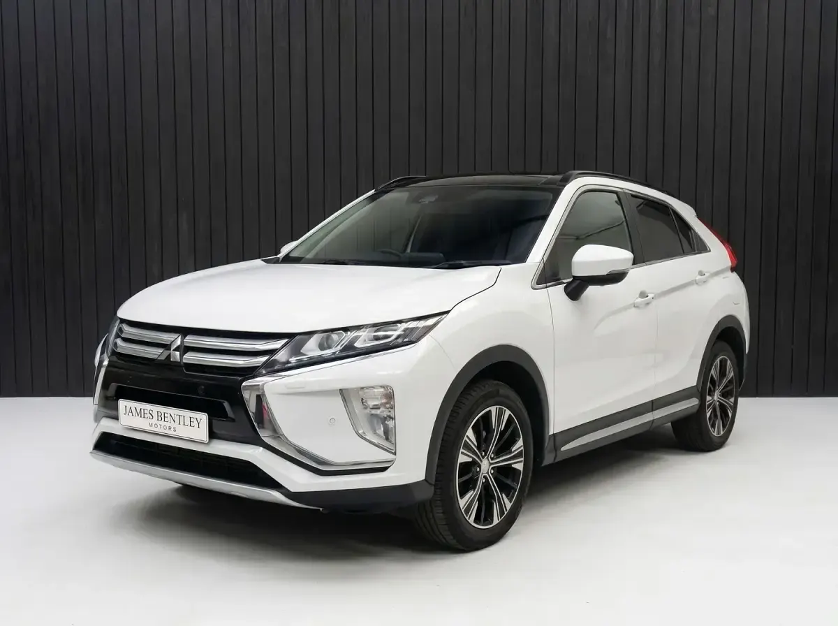 Used Mitsubishi Eclipse Cross 163 HP (119 kW) 2018 White SUV