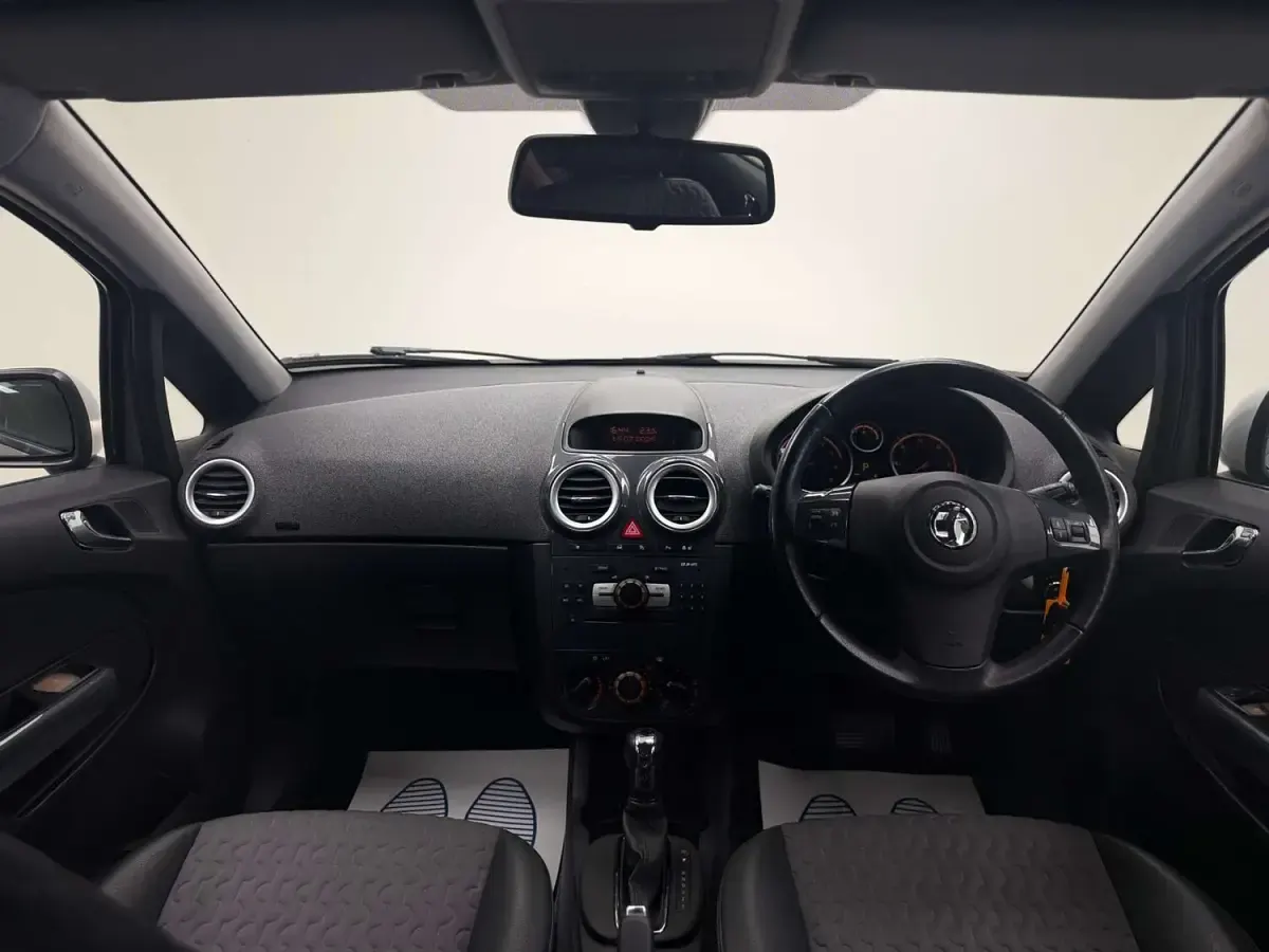 Used Vauxhall Corsa 101 HP (74 kW) 2012 Brown Hatchback