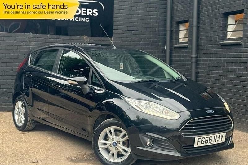 Black Used 2016 Ford Fiesta Zetec Hatchback | £5,495 (Good price) - Image 1/1