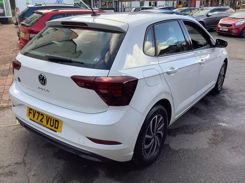 Used VW Polo Life 95 HP (69 kW) 2022 White Hatchback