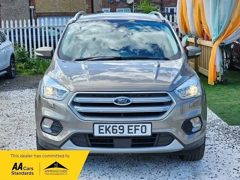 Used Ford Kuga Titanium 150 HP (110 kW) 2019 Silver SUV