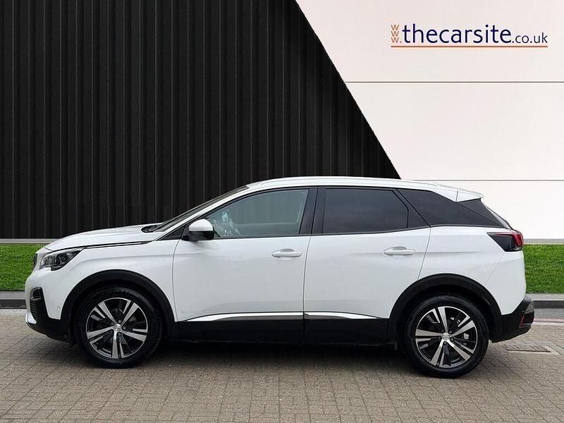 Used Peugeot 3008 Allure 130 HP (95 kW) 2018 White SUV