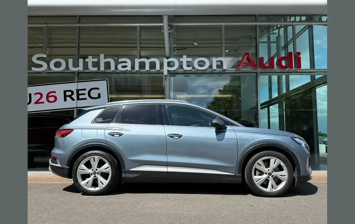 Used Audi Q4 e-tron S-Line 219 kW (299 HP) 2023 Blue SUV