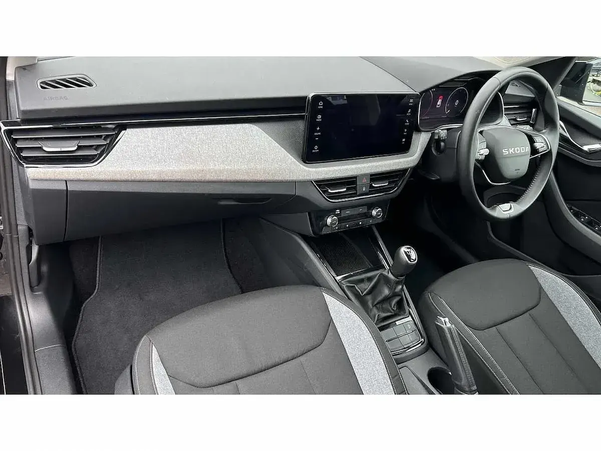 Used Skoda Kamiq SE 116 HP (85 kW) 2025 Black magic pearl effect SUV