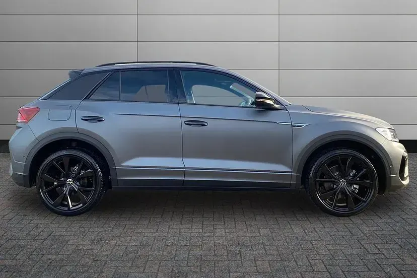 New VW T-Roc Black Edition 150 HP (110 kW) 2025 Grey SUV