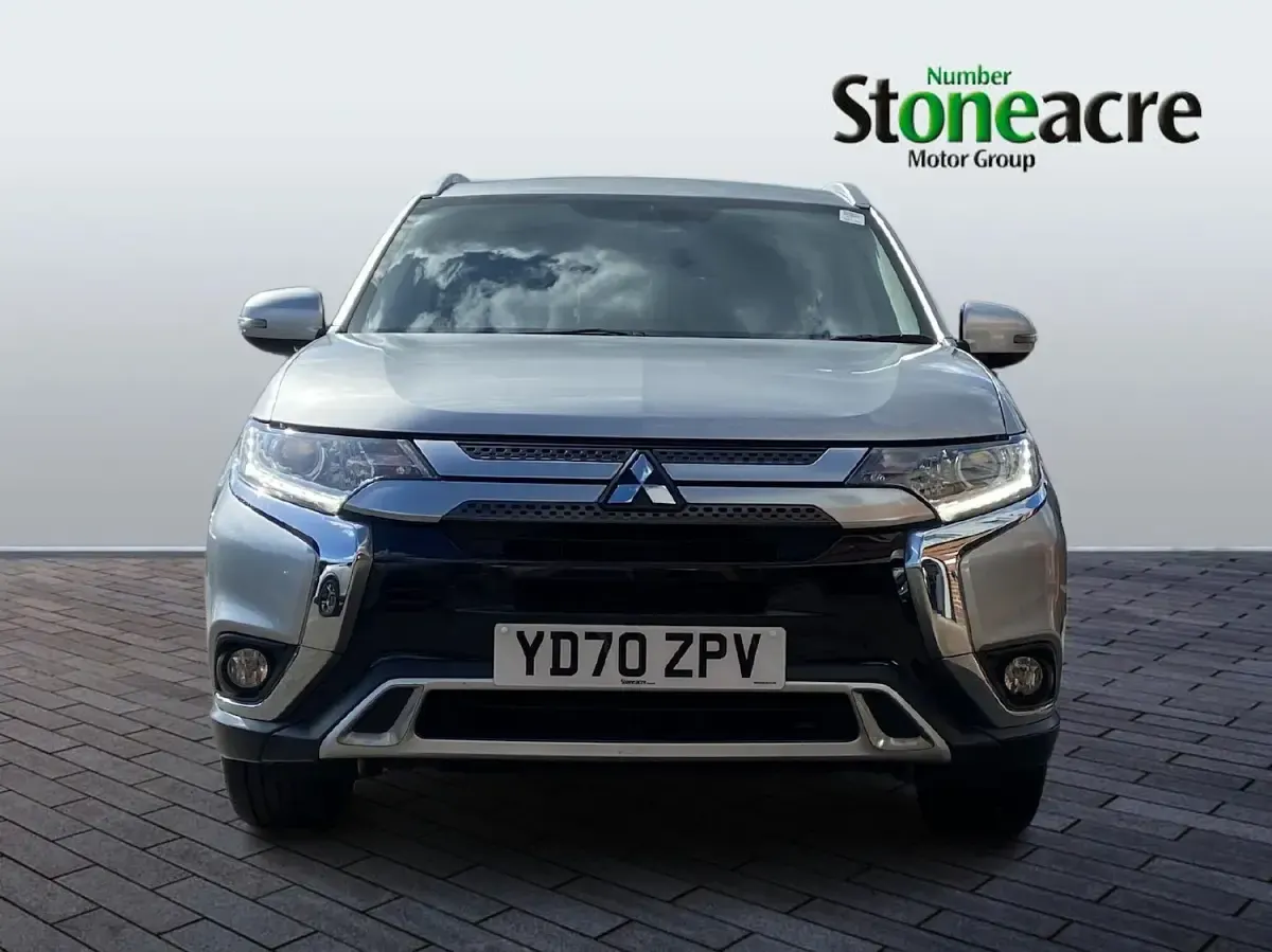 Used Mitsubishi Outlander 150 HP (110 kW) 2020 Silver SUV