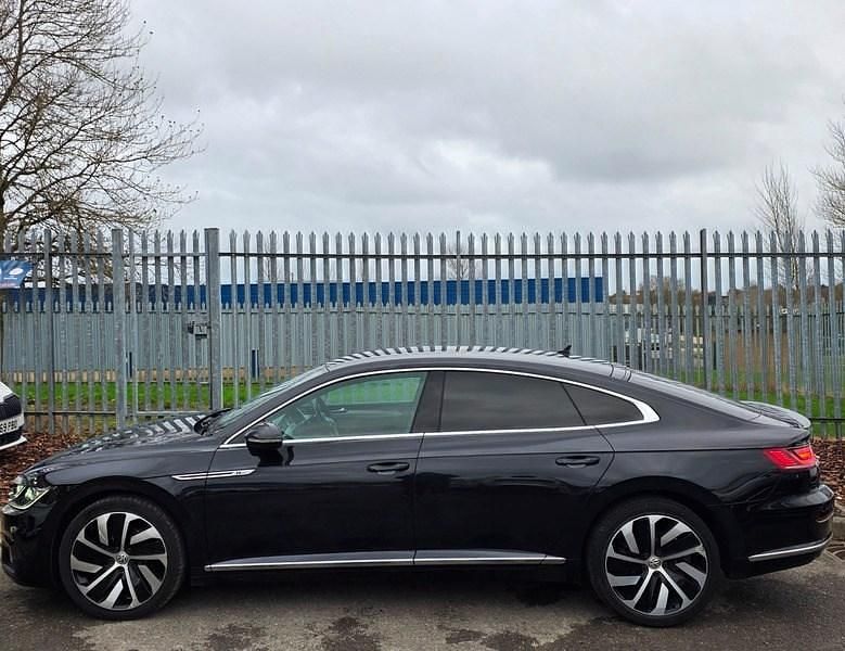 Used VW Arteon R-line 150 HP (110 kW) 2019 Black Hatchback
