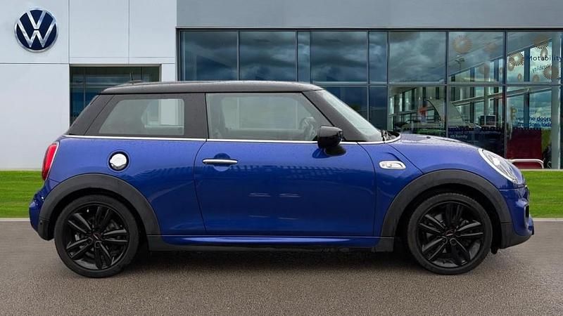 Used Mini Cooper S Sport 192 HP (141 kW) 2020 Blue Hatchback